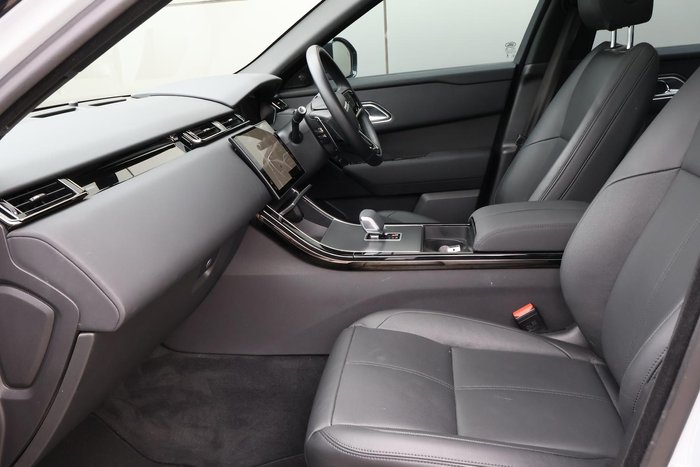 2024 Land Rover Range Rover Velar P250 Dynamic SE