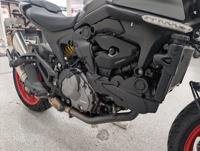 2022 DUCATI MONSTER grey