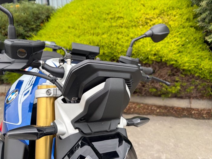 2024 BMW Motorrad R 1250 R SPORT Blue