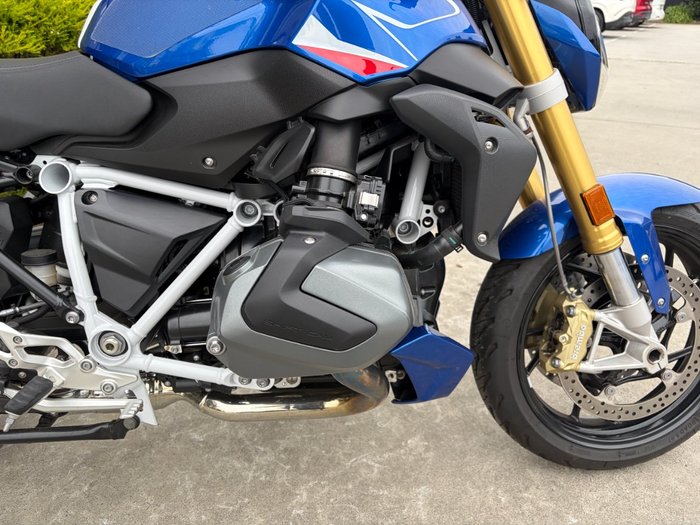2024 BMW Motorrad R 1250 R SPORT Blue