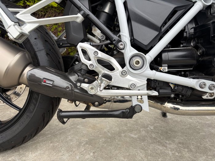 2024 BMW Motorrad R 1250 R SPORT Blue
