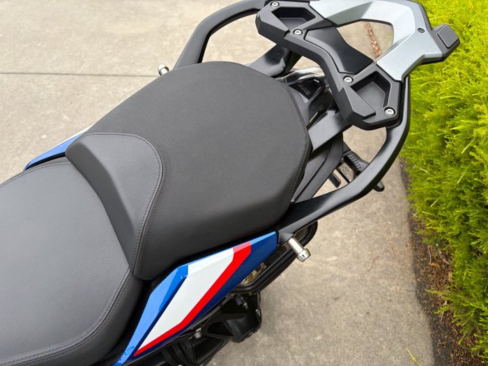 2024 BMW Motorrad R 1250 R SPORT Blue