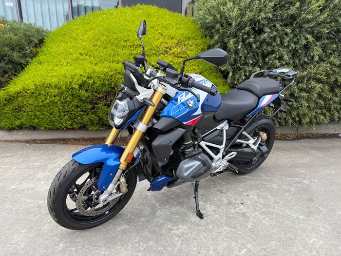 2024 BMW Motorrad R 1250 R SPORT Blue