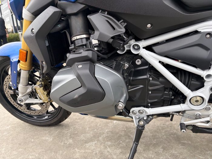 2024 BMW Motorrad R 1250 R SPORT Blue