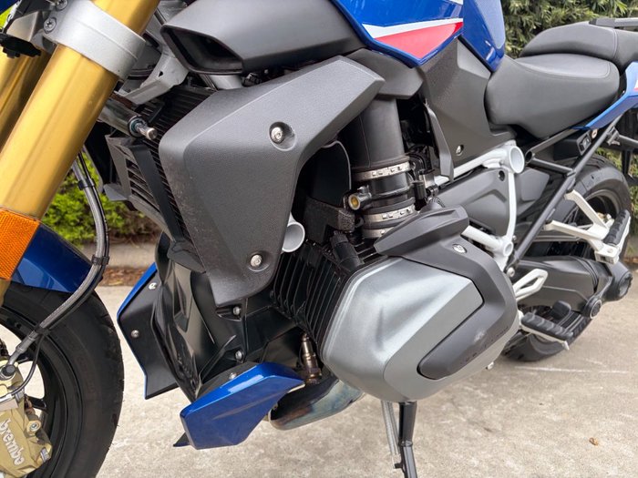 2024 BMW Motorrad R 1250 R SPORT Blue