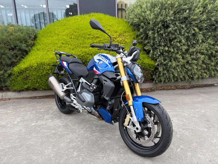 2024 BMW Motorrad R 1250 R SPORT Blue