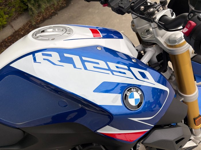 2024 BMW Motorrad R 1250 R SPORT Blue