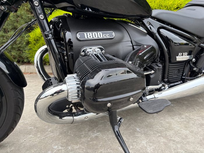 2023 BMW Motorrad R 18 BLACKLINE Black