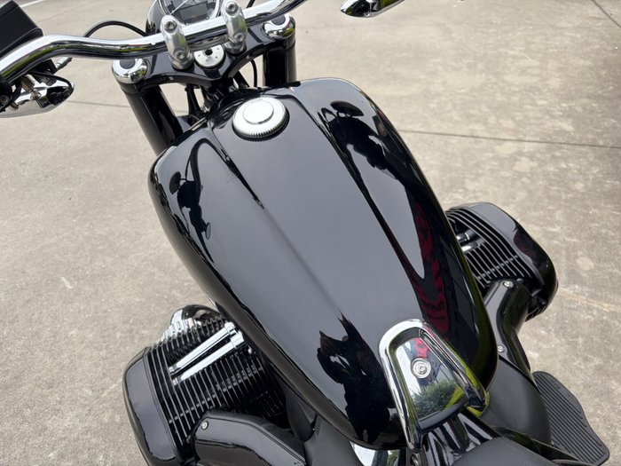 2023 BMW Motorrad R 18 BLACKLINE Black