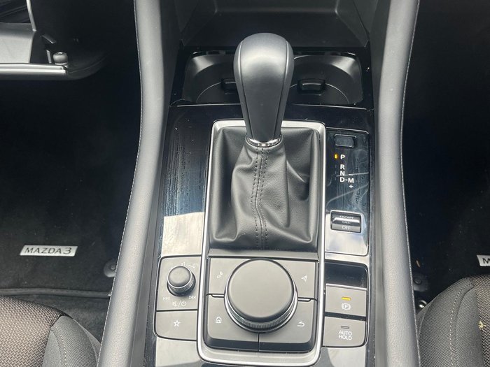 2025 Mazda 3 G20 Pure