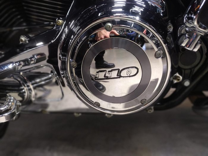 2010 Harley-Davidson CVO Street Glide 110 (FLHXSE) CVO Black