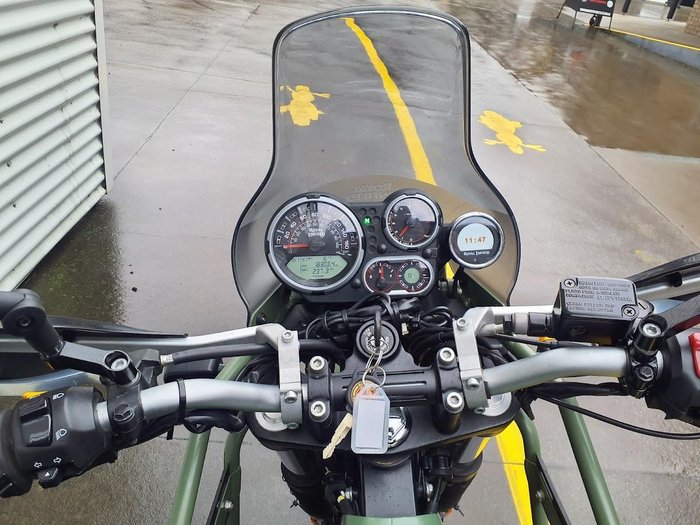 2023 Royal Enfield Himalayan E5 Premium Himalayan Green