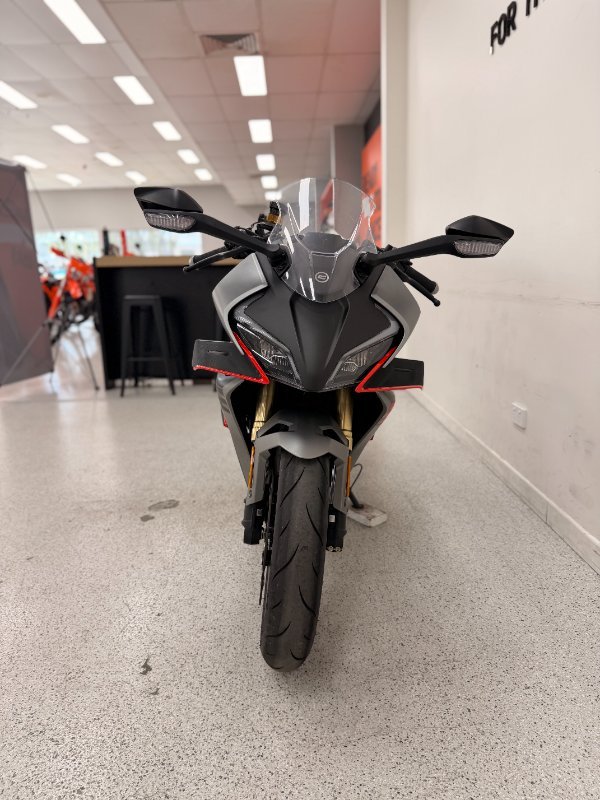 2025 CFMOTO 450 SR S Black
