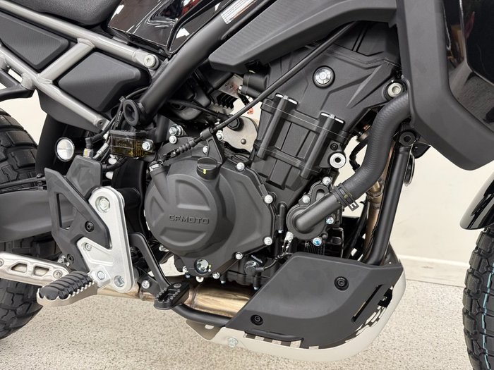2026 CFMOTO 450 MT Black