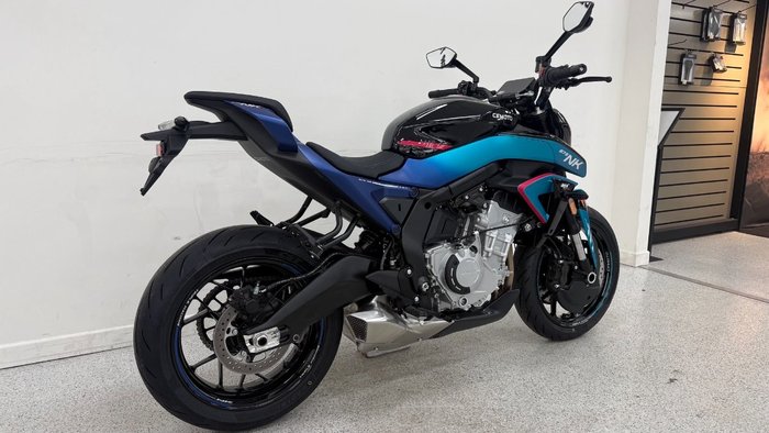 2026 CFMOTO 675 NK