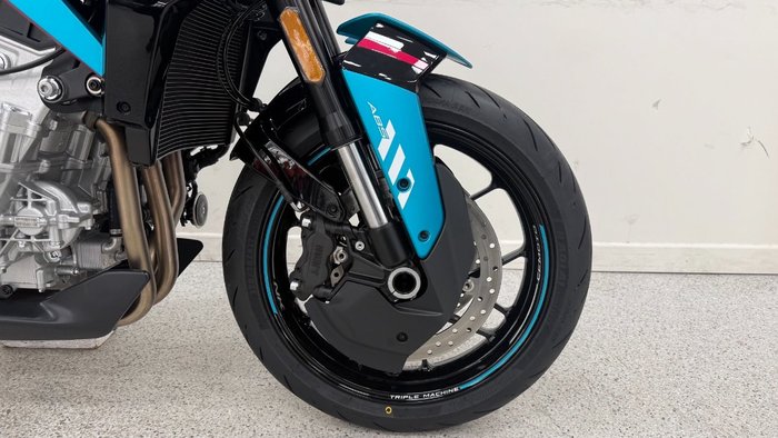 2026 CFMOTO 675 NK