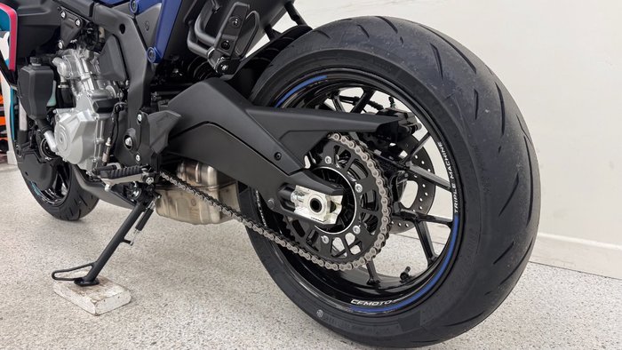 2026 CFMOTO 675 NK