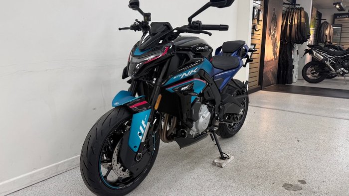 2026 CFMOTO 675 NK