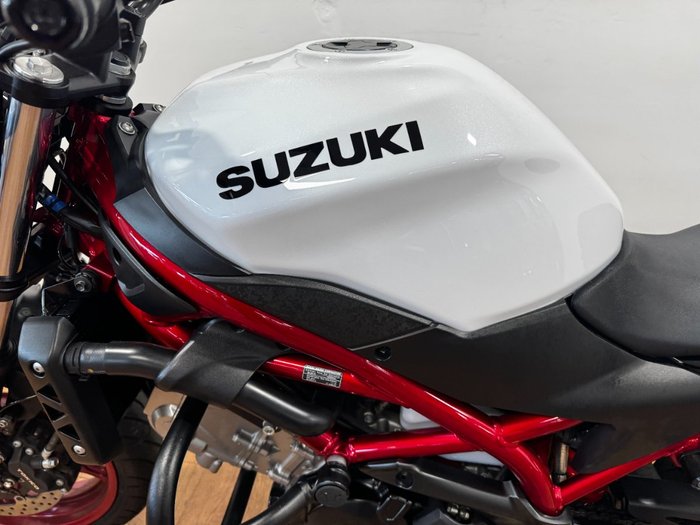 2022 Suzuki SV650 LAMS WHITE