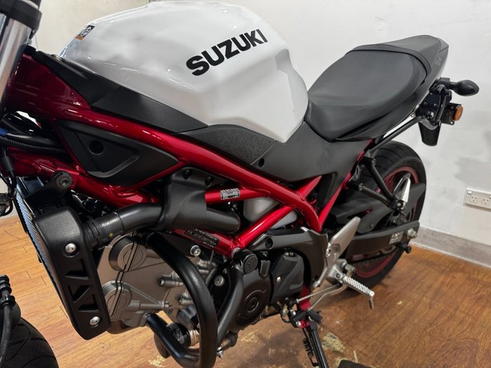 2022 Suzuki SV650 LAMS WHITE