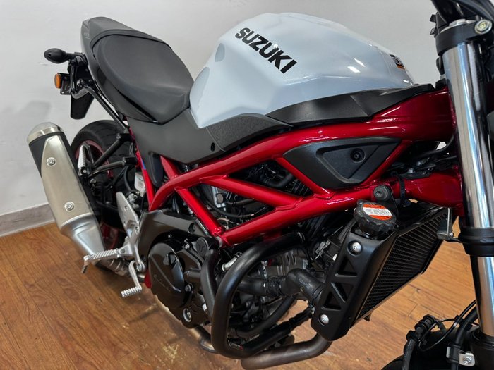 2022 Suzuki SV650 LAMS WHITE