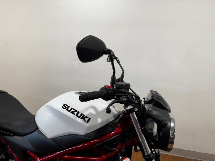 2022 Suzuki SV650 LAMS WHITE