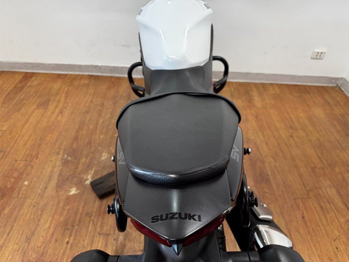 2022 Suzuki SV650 LAMS WHITE