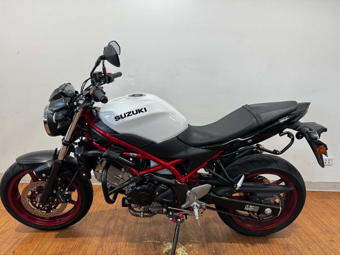 2022 Suzuki SV650 LAMS WHITE