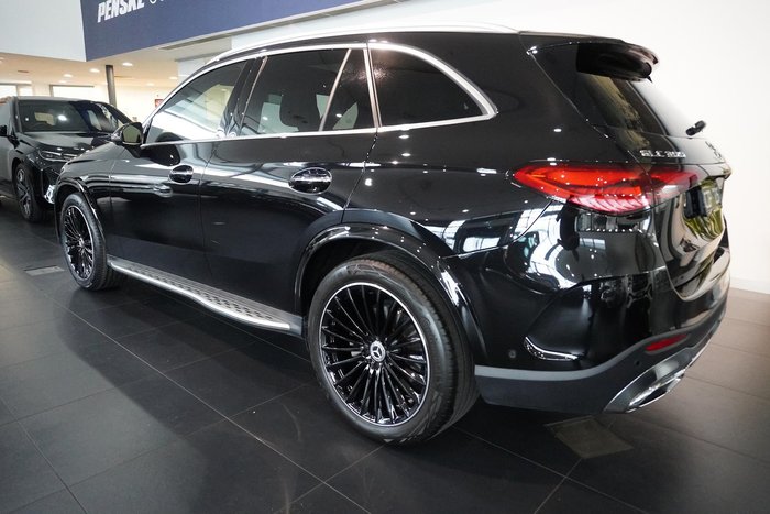 2024 Mercedes-Benz GLC-Class GLC300