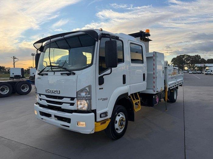 2017 Isuzu F Series