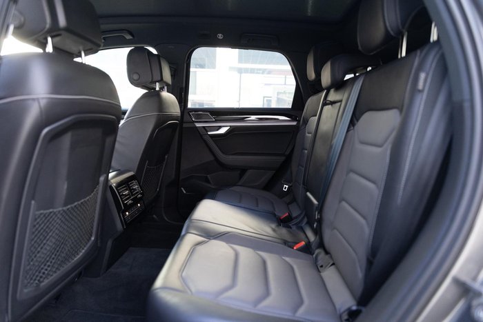 2022 Volkswagen Touareg 210TDI R-Line
