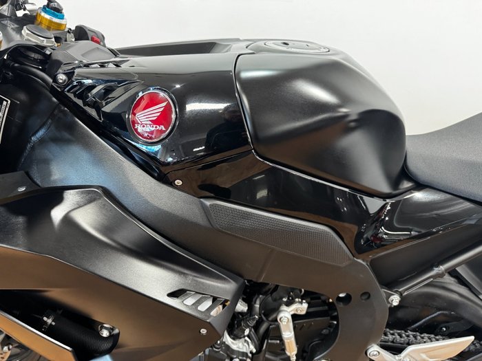 2024 Honda CBR1000RR-R SP (FIREBLADE) ABS Black