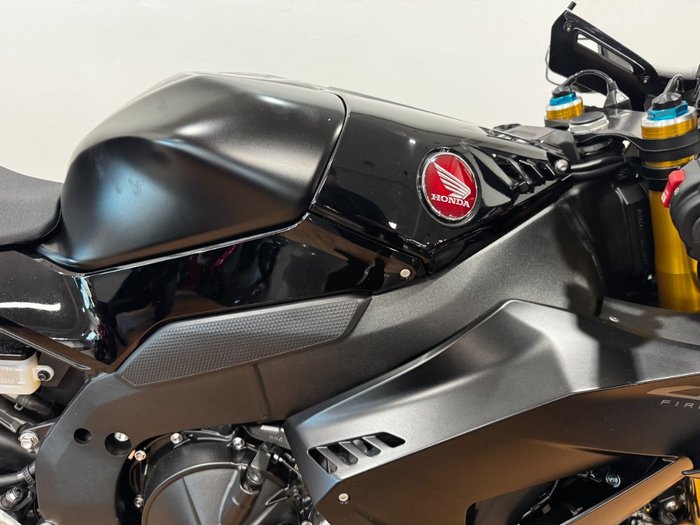 2024 Honda CBR1000RR-R SP (FIREBLADE) ABS Black
