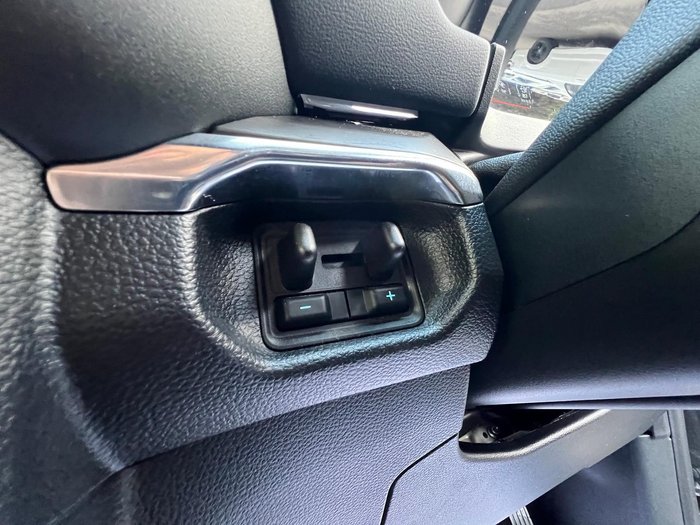 2025 Ford Everest Platinum
