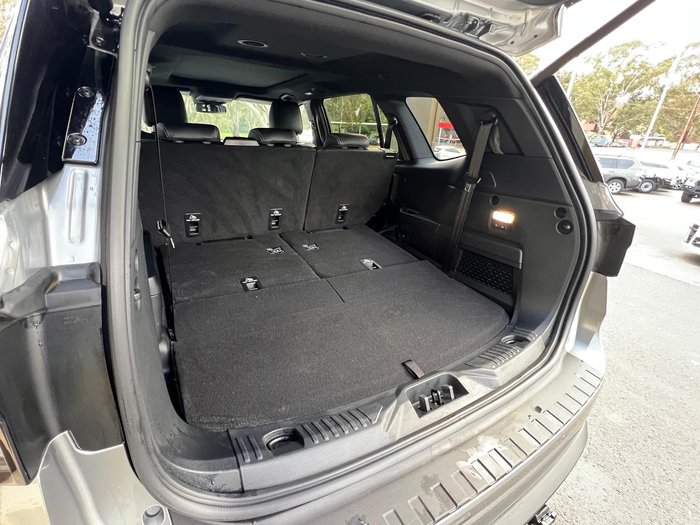 2025 Ford Everest Platinum