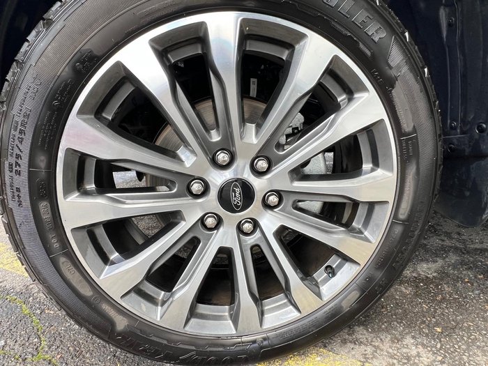 2025 Ford Everest Platinum