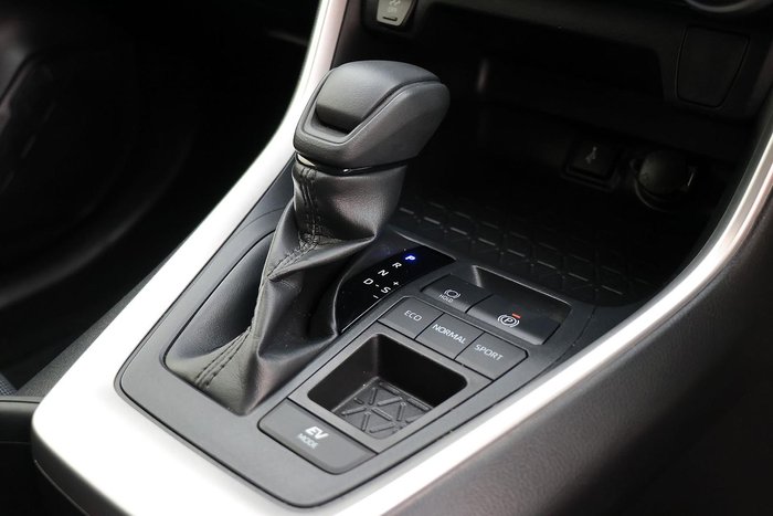 2022 Toyota RAV4 GX AXAH52R Glacier White