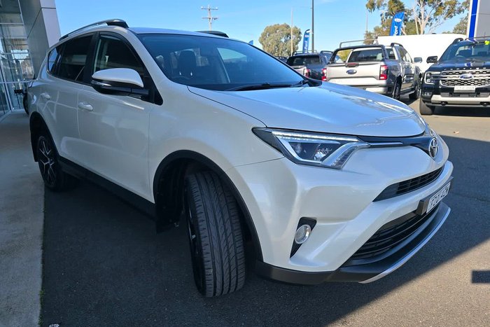 2017 Toyota RAV4 GXL