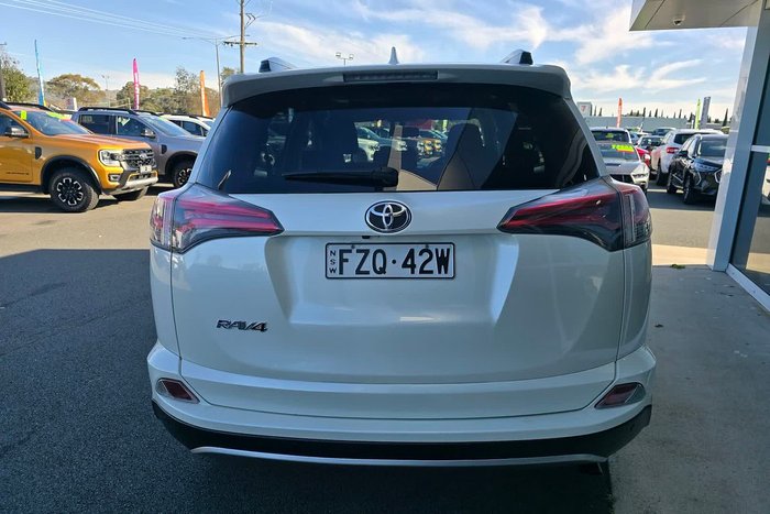 2017 Toyota RAV4 GXL