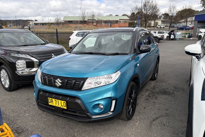 2022 SUZUKI VITARA