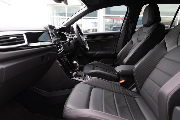 2024 Volkswagen T-Roc 140TSI R-Line