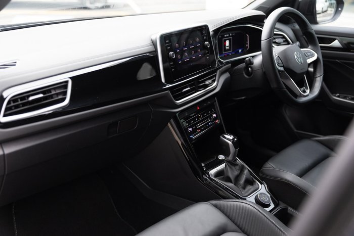 2024 Volkswagen T-Roc 140TSI R-Line