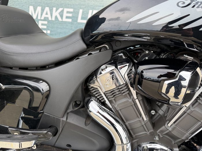 2021 INDIAN CHALLENGER LIMITED Black