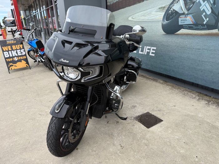 2021 INDIAN CHALLENGER LIMITED Black