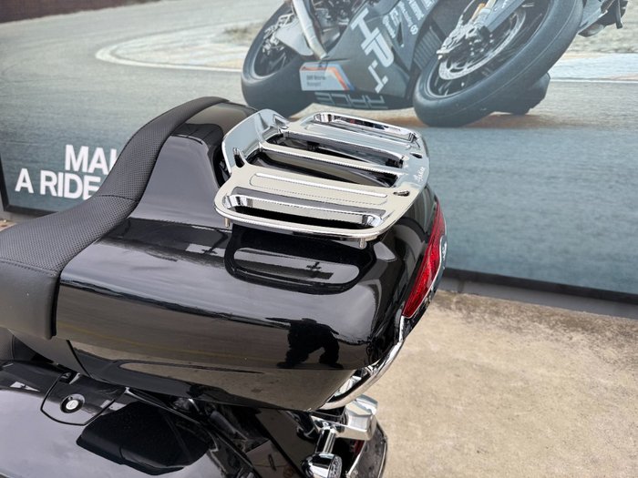 2021 INDIAN CHALLENGER LIMITED Black