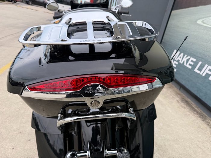 2021 INDIAN CHALLENGER LIMITED Black