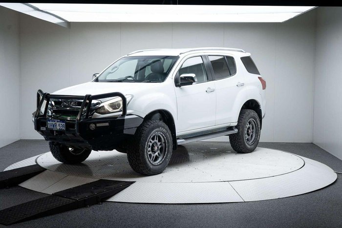 2018 Isuzu MU-X LS-T