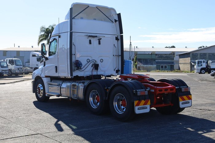 2026 Freightliner Cascadia