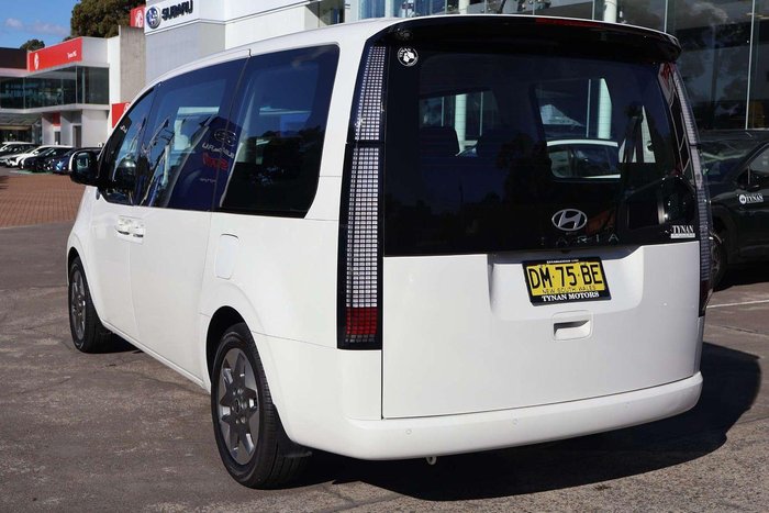 2024 Hyundai STARIA