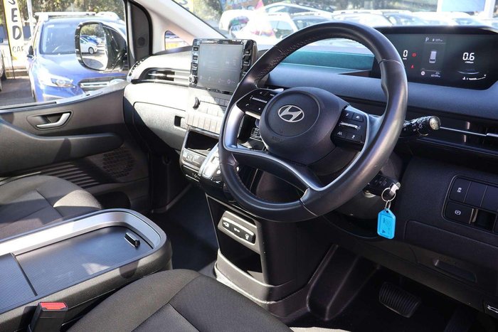 2024 Hyundai STARIA